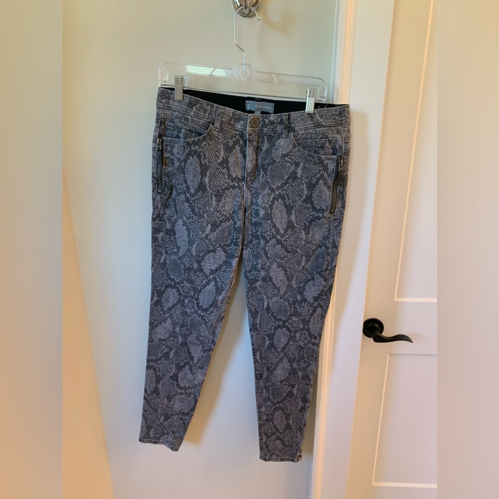 Wit & Wisdom snake print skinny ankle jeans